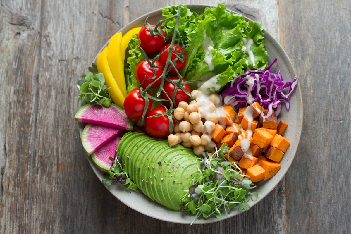 Tracking Healthy Eating Habits: A Simple Guide to Better Nutrition